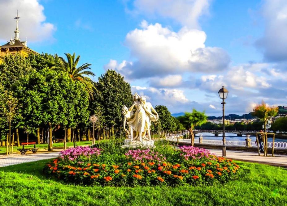 Big 4 Rooms In A Centric Home Parking Included San Sebastián Eksteriør bilde